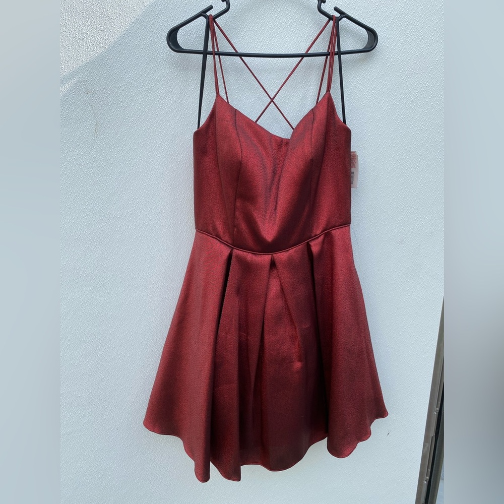 Blonde nites beautiful dress size 11 with pockets